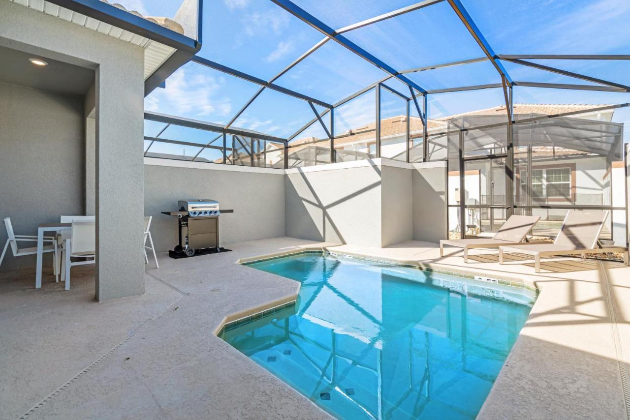 Beautiful Modern Home Wprivate Pool Near Wdw キシミー エクステリア 写真